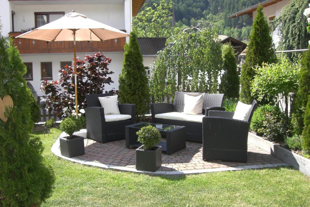 Garni Hotel Platzer Burgusio Exteriér fotografie